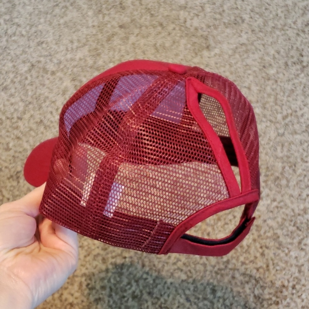 High pony tail hat